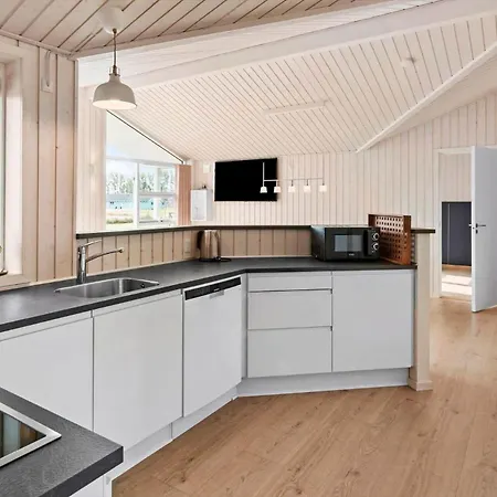 M344-vaeggerlose-ukamavej-7 * Bøtø By