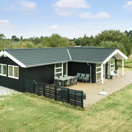 M344-vaeggerlose-ukamavej-7 * Bøtø By