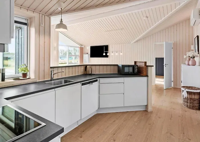 M344-vaeggerlose-ukamavej-7 * Bøtø By